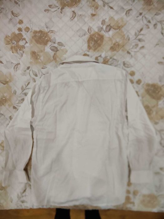 Camisa branca Brice tam. XL em muito bom estado.