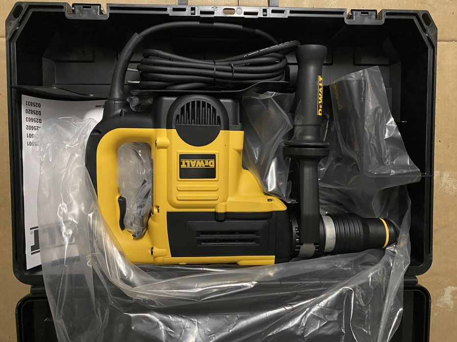 Martelo DeWALT Perfurador Demolidor Dewalt D25501K - D25501K-QS