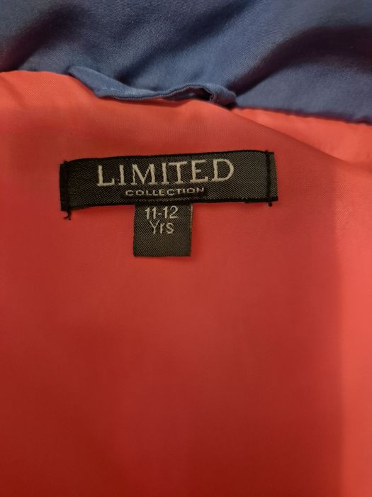 Безрукавка з капюшоном