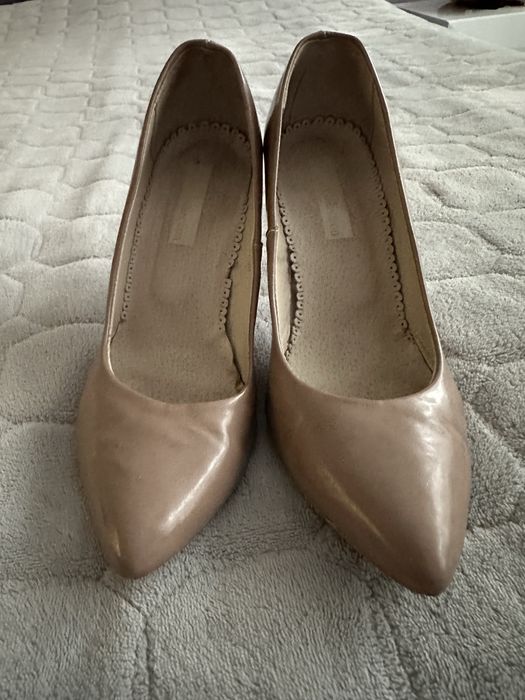 Туфлі-човники бежеві