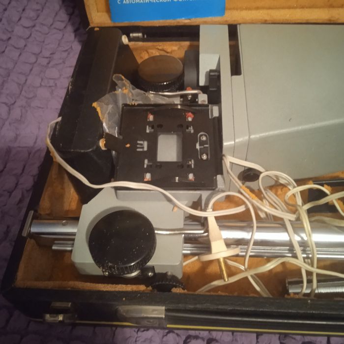 Продам фотоувеличитель сов.времен для коллекционеров