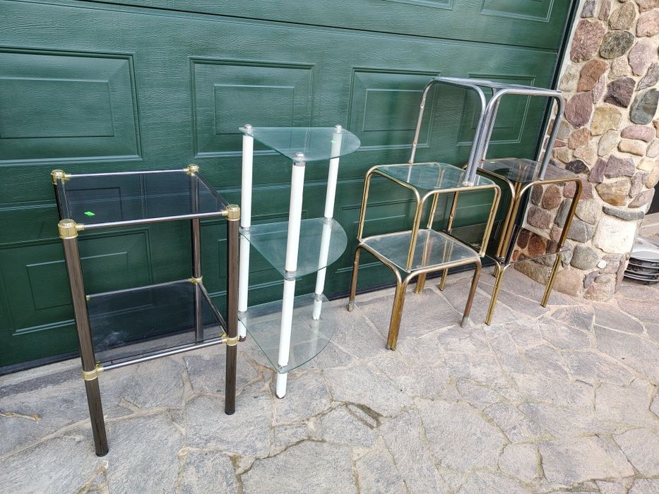 półka narożna stojąca