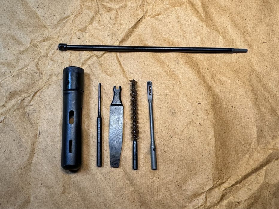 Радянський пенал калібру 5.45 і шомпол для АКСУ/ АКС-74у