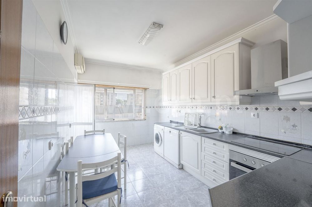 Apartamento T2; Cruz de Pau