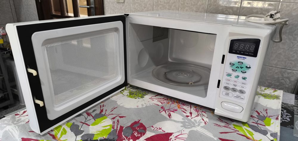 Microondas Digital Worten,  com Grill, a funcionar!!!
Sem ferrugem.

U