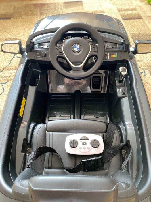 Дитяче авто на пульт BMW