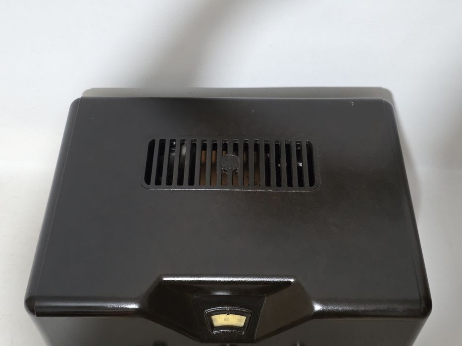 Rádio antigo reparado SABA