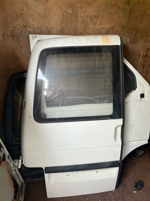Porta trás esquerda VOLKSWAGEN Transporter IV (70XA)