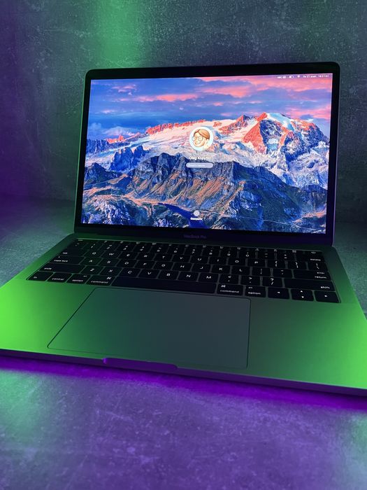 MacBook Pro 13’’ (2016) 256/8