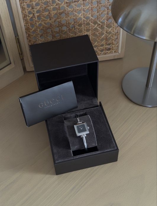 Gucci годинник оригінал з коробкою