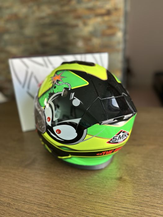 Capacete SMK “The Bomb”