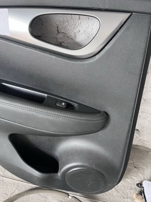 Nissan qashqai запчастини задньої двері ущільнювачі склопідьомник