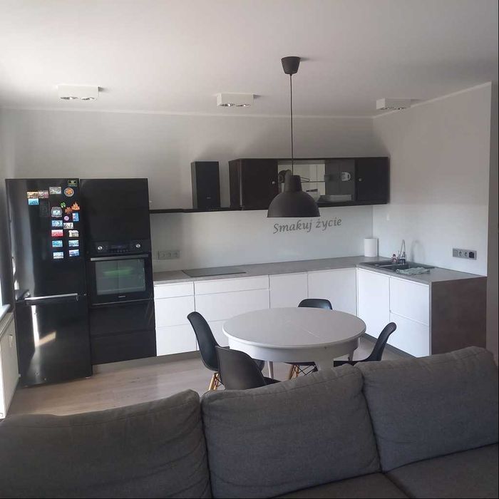 Komfort i spokój w zielonej okolicy – 62 m² gotowe do zamieszkania - Więcej