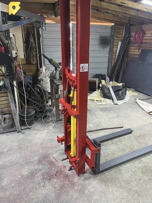 Штабелер рокля вилочний навантажувач на мінітрактор