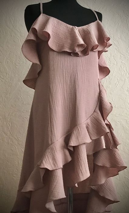 Витончена і стильна сукня