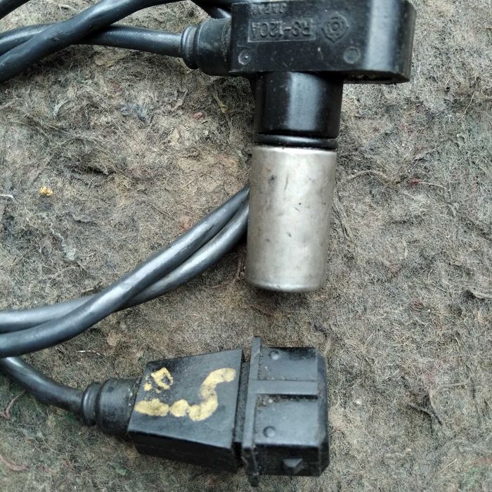 Датчик колінвала 078 905 381 Audi T4 LT Passat