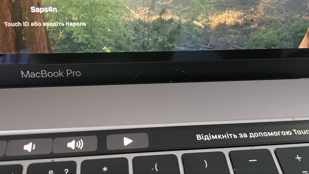 Macbook pro 15 2018  I7 , 16 озу, 512 гб  ссд , ТОРГ