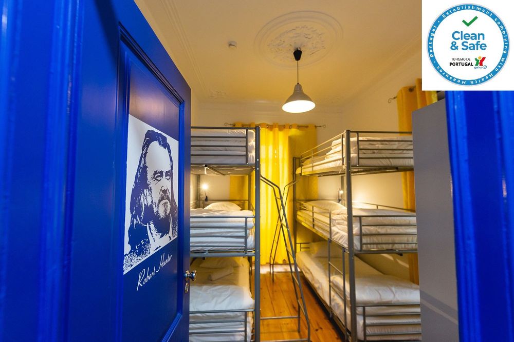 Quarto diária em hostel na Parede, Cascais