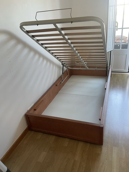 Cama e mesa  0,90 x 1,90