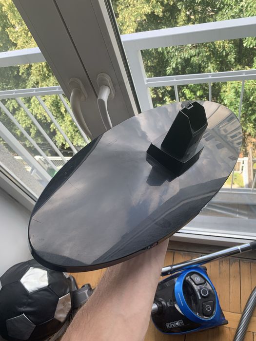 Oryginalna nóżka / podstawka do telewizora Grundig 32”