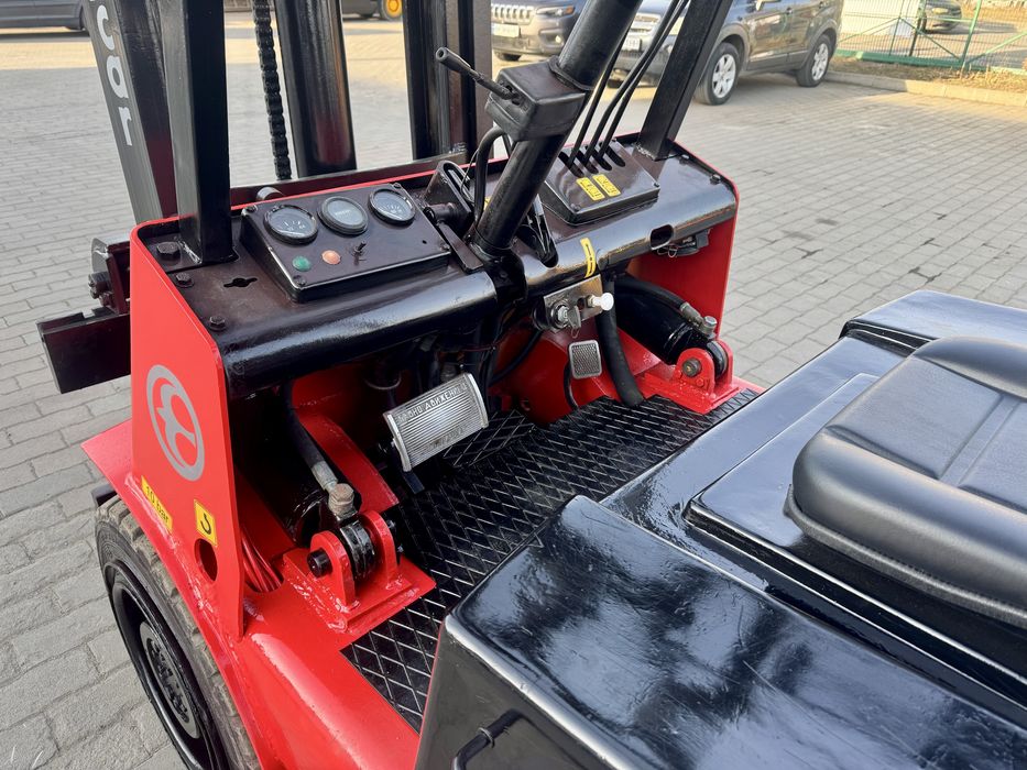 Навантажувач Балканкар ДВ 1792 Balkancar