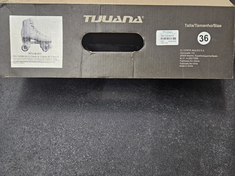 Patins 4 rodas - marca Tijuana N°