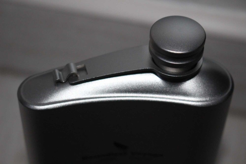 Подарункова фляга титанова для алкоголю пляшка з титану міцших напоїхв