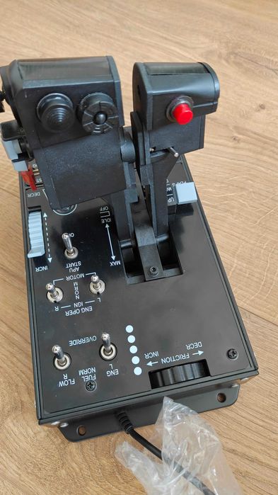 Thrustmaster Hotas Warthog joystick + przepustnica