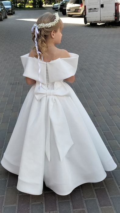 Плаття для причастя