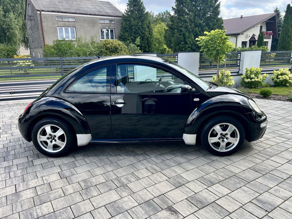 Śliczny VW New Beetle 1.6B 2001r