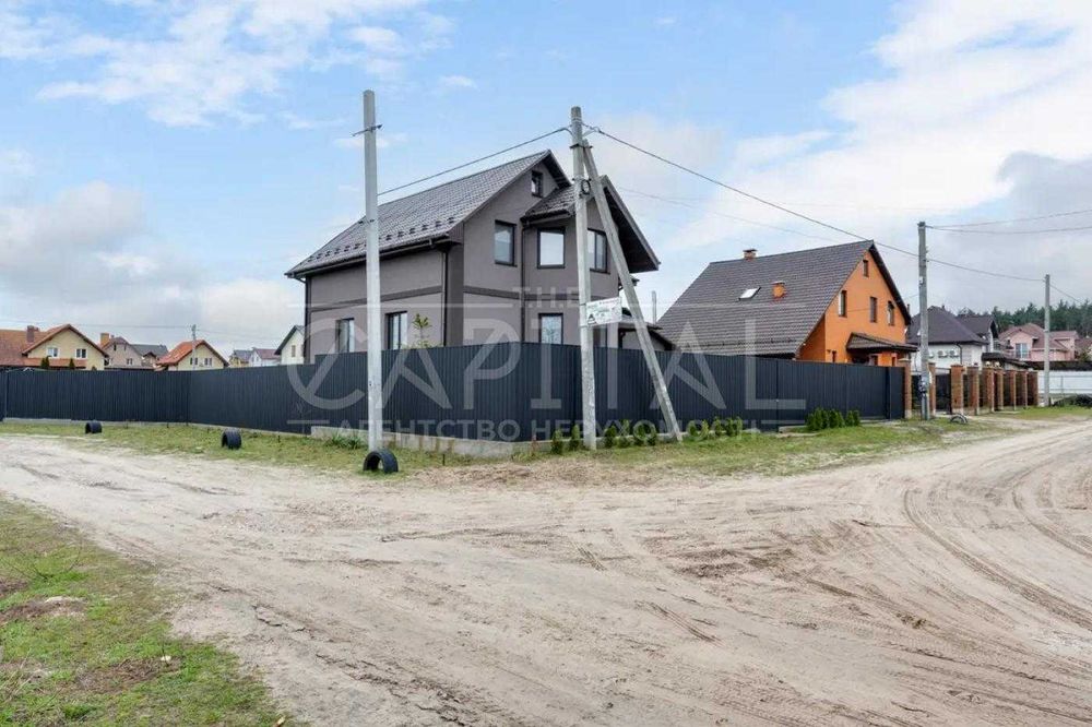 Продаж будинку Лютіж 275м2 Свердловина