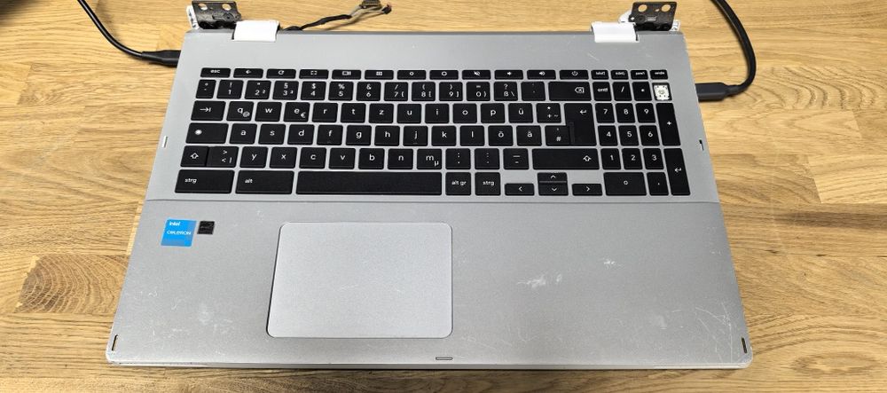 Ноутбуки Asus UX320/Asus розібраний/Asus C523N/Дефект