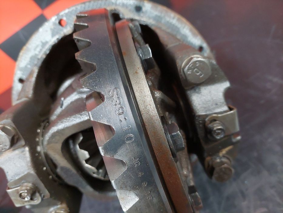 Diferencial frente NISSAN Trade Chassis
