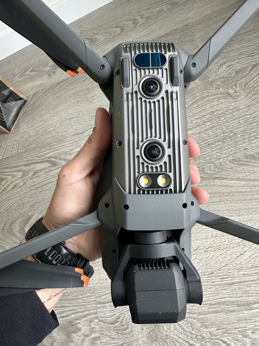 Dji Mavic 3 Classic fly more