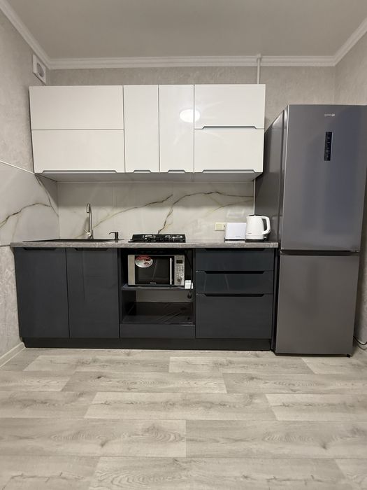 Здам подобово 1 кімнатна квартира