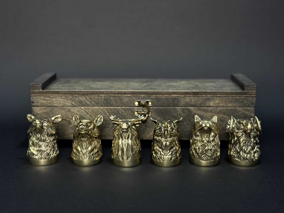 Набір чарок Мисливський. Чарки ручної роботи в кейсі.