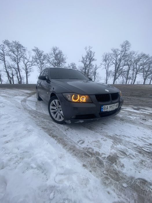 Бмв е91 в гарному стані