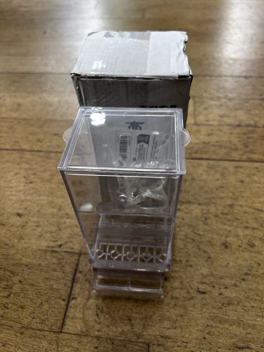 Comedouro de pássaros aves sem sujar - NOVO