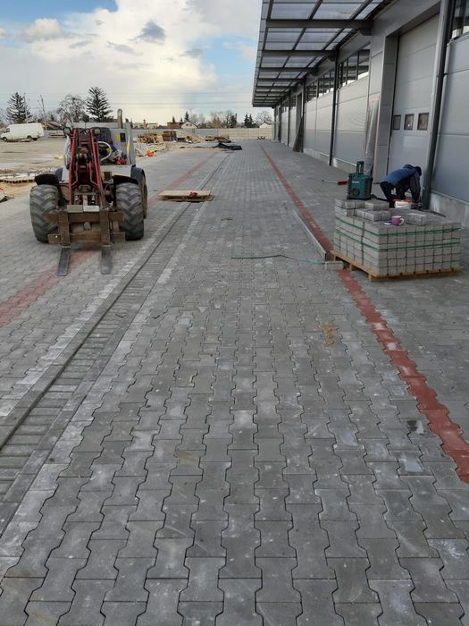 Wynajme koparke/ minikoparke 3,5t/ koparko-ładowarke/uslugi brukarskie