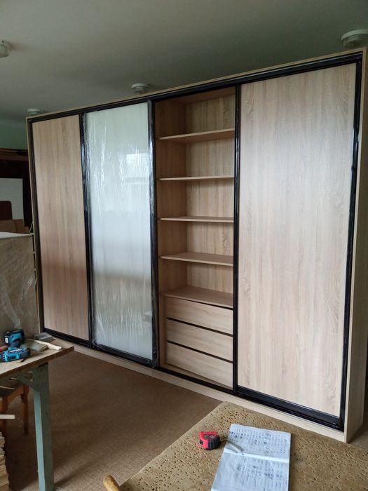 Кухни, шкафы-купэ, прихожие и другая корпусная мебель.