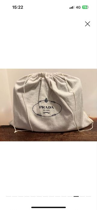 Mala vintage em pele Prada