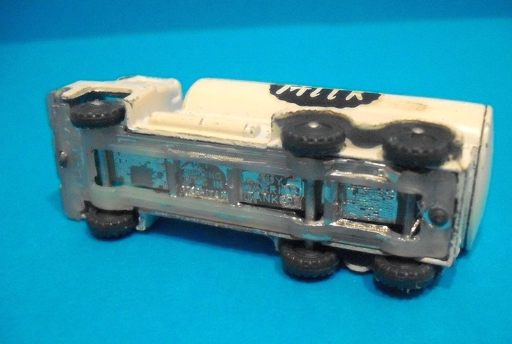 Husky - made in England - Truck - 1/64