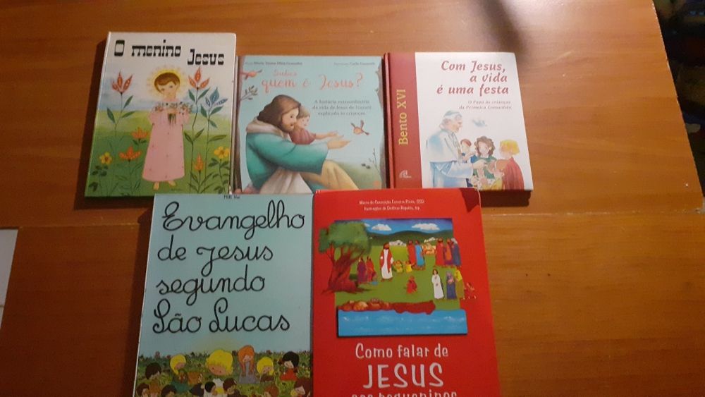 Literatura infantil sobre o Natal e sobre a Bíblia
