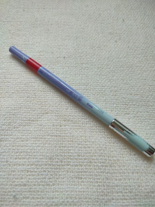 Kosas Hotliner lip liner in Extra