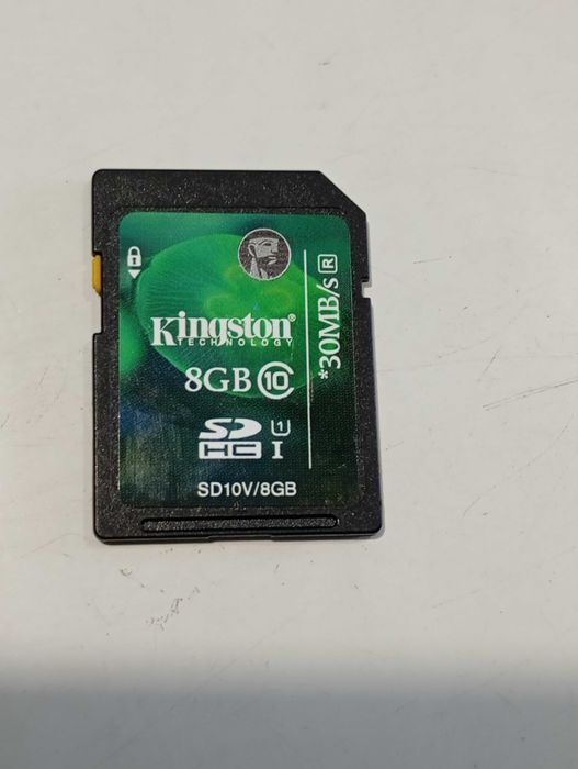 Карта пам'яті Kingston SDHC 8GB Class 10