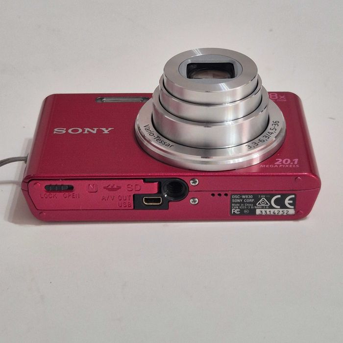Sony Cybershot DSC-W830 - 20.1MP - Máquina fotográfica compacta
