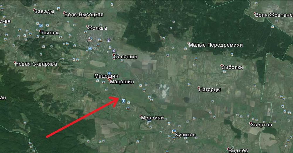 Земельна ділянка розташована в с.Мацошин