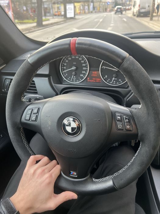 Kierownica PERFORMANCE alcantara mpakiet E90 E91 E92 E93