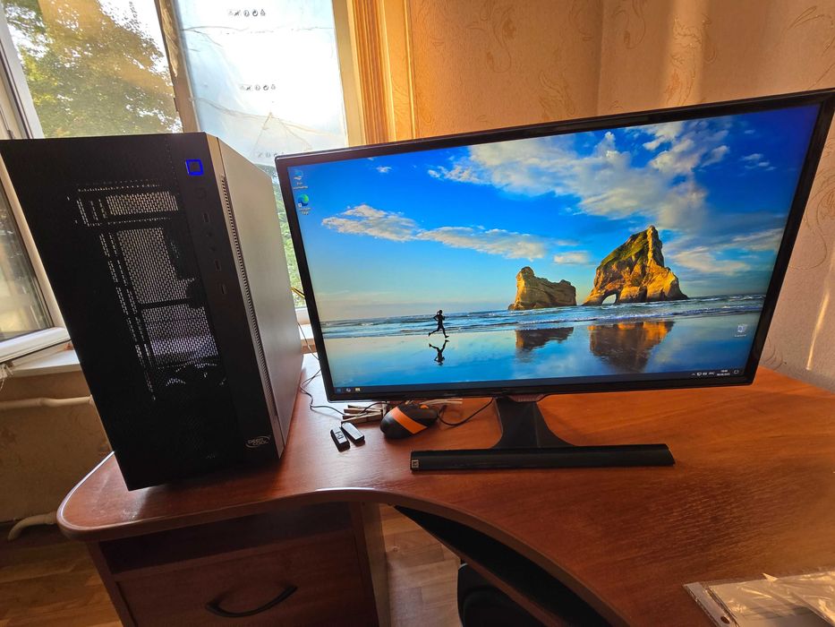 Пк i5-10400F 6 ядер 12 потоків 1660 монітор 27 Samsung