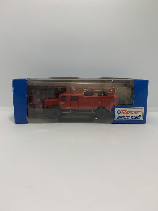 Mercedes LF 25 Bombeiros da Roco escala H0 1/87